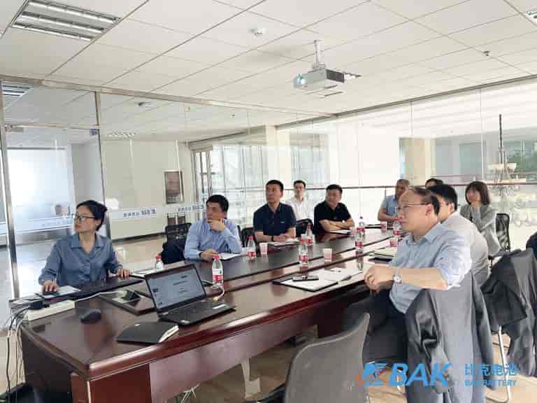 比克電池：中科院院士到訪鄭州比克，將在多方面展開深入合作