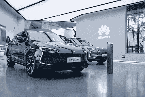 增程VS純電，賽力斯華為智選SF5和Model Y誰(shuí)更值得買(mǎi)？